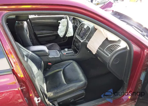 2021 Chrysler 300 Touring из США, поврежденный, VIN 2C3CCARG2MH657768